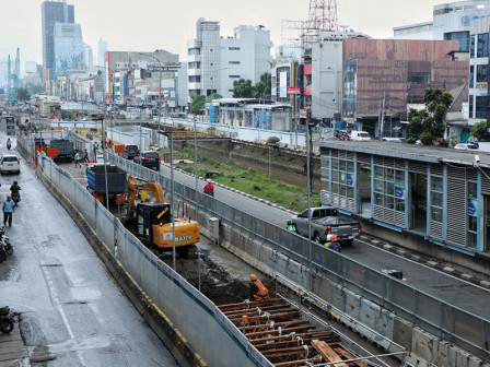 Tiga Halte Transjakarta Terdampak Proyek Konstruksi MRT Jakarta Fase 2A Ditutup Sementara