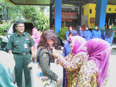 Tim P2WKS DKI Kunjungi Kelurahan Pegangsaan Dua