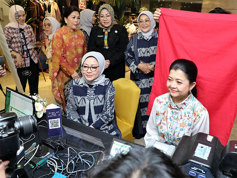  Dukcapil DKI Jemput Bola Layanan Adminduk di Halal Bihalal Dharma Wanita