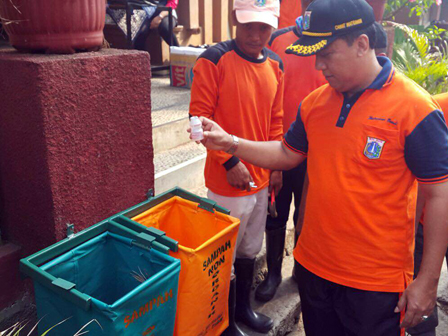  Pemilahan Sampah Dimulai Saat di Gerobak