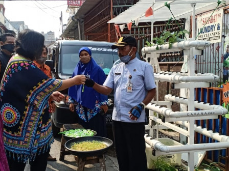 Monitoring Jumat Menanam Dilakukan dengan Video Conference