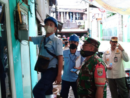 35 Rumah Warga di Kota Bambu Utara Dicek Aliran Listrik