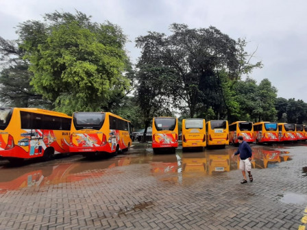 172 Armada Bus Sekolah Dievakuasi Dari Banjir