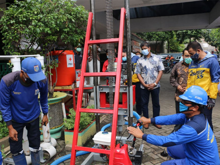  Pemkot Jaktim Terima Bantuan Satu Mesin Bor dari CSR 