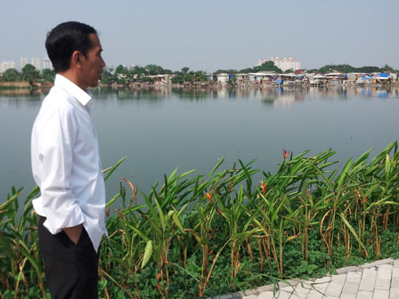 jokowi_waduk_erna.jpg