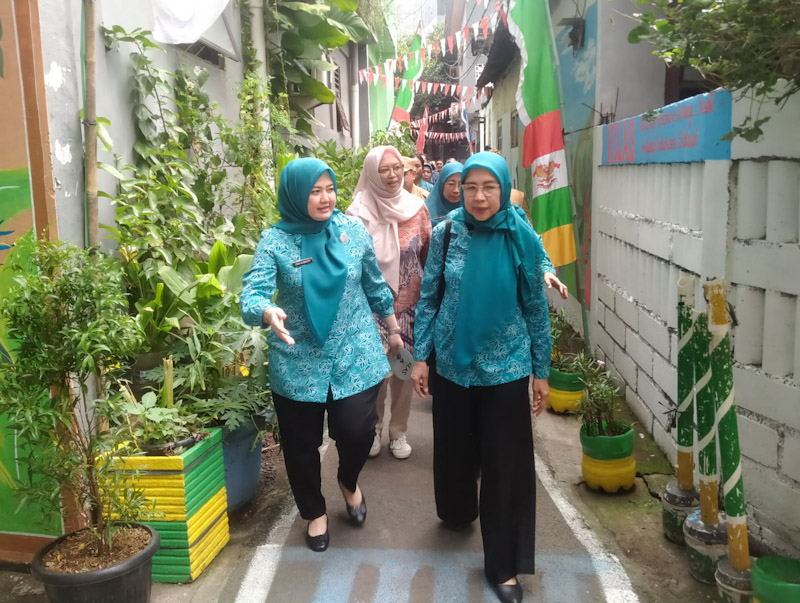 TP PKK DKI Verifikasi Lapangan ke Kelurahan Palmeriam 