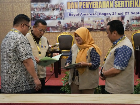 BPAD DKI Terima Sebanyak 42 Sertifikat Tanah Aset Milik Pemerintah Provinsi DKI Jakarta 