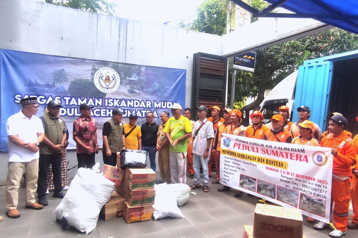 Forum RW Palmeriam Salurkan Bantuan Korban Bencana Aceh