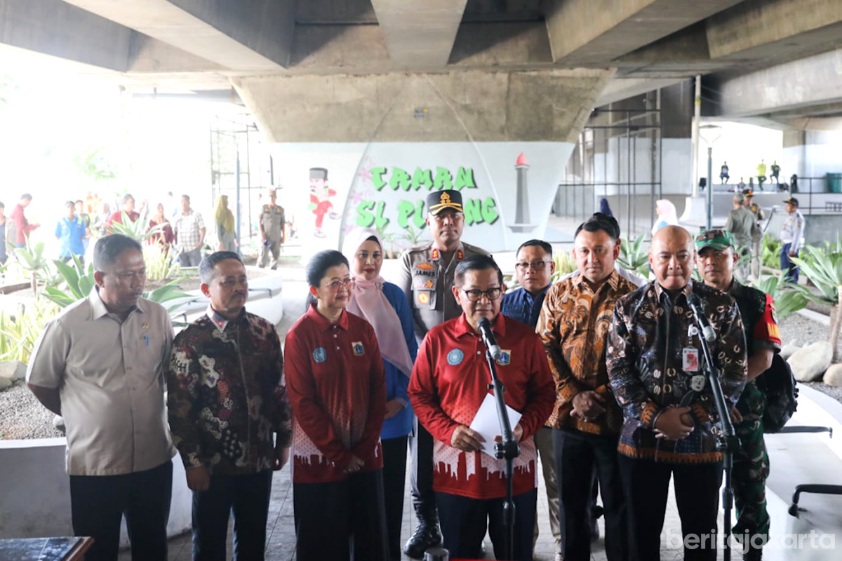 Pramono Anung meresmikan Taman Si Pitung di kolong Tol Wiyoto Wiyono
