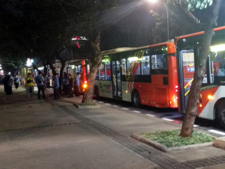 10 Bus Transjakarta Berangkatkan ASN Pemprov DKI Dari Balai Kota Ke Pulau Maju