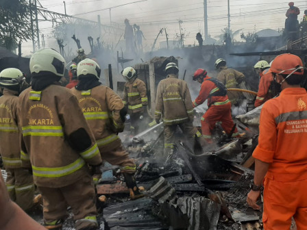  11 Mobil Pemadam Atasi Kebakaran di Rawa Bunga 