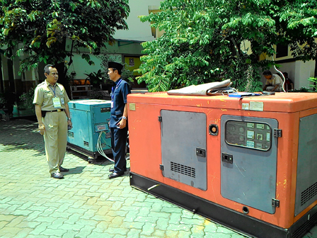 Listrik Mati, UNBK di SMAN 81 Terganggu