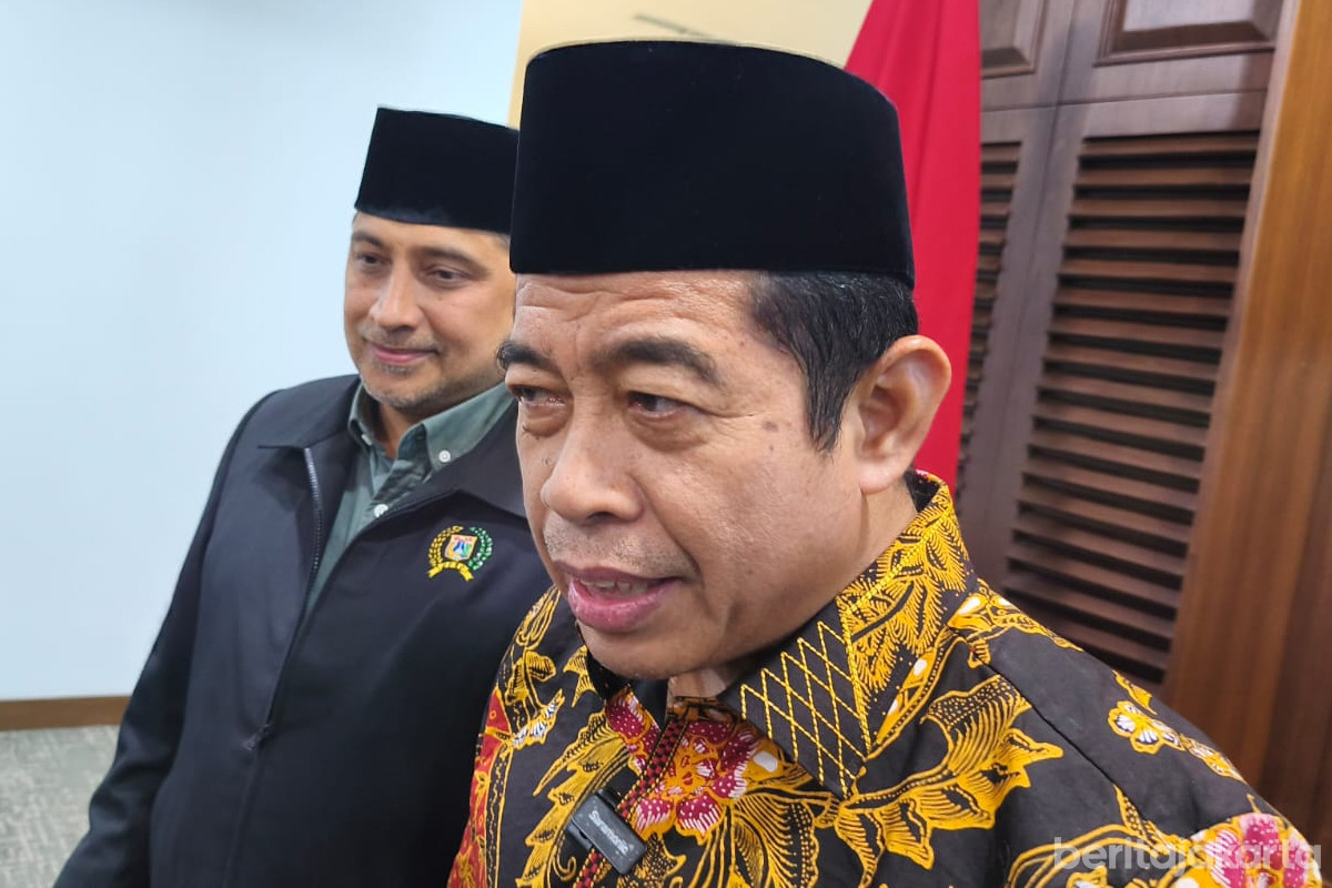 Ketua DPRD DKI Jakarta, Khoirudin bersama Ketua Bapemperda DPRD DKI Jakarta, Abdul Aziz