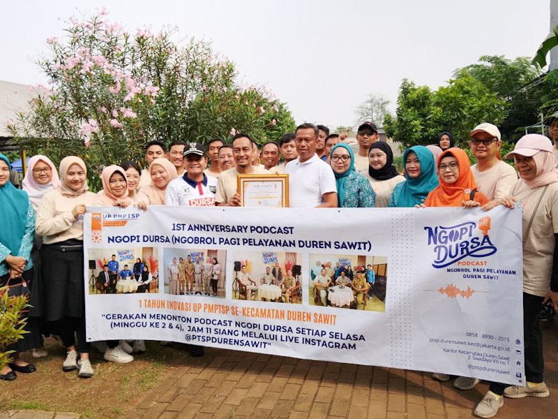 https://multimedia.beritajakarta.id/photo/2014_508c75c8507a2ae5223dfd2faeb98122/Munjirin Ajak Warga Nonton Podcast Ngopi Dursa 