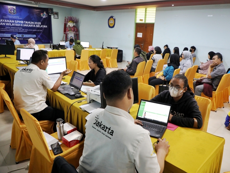 Posko SPMB di SMAN 70 Jaksel Berjalan Optimal