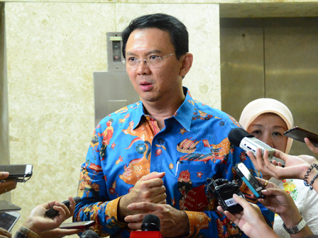 Basuki Cabut Kuota Taksi