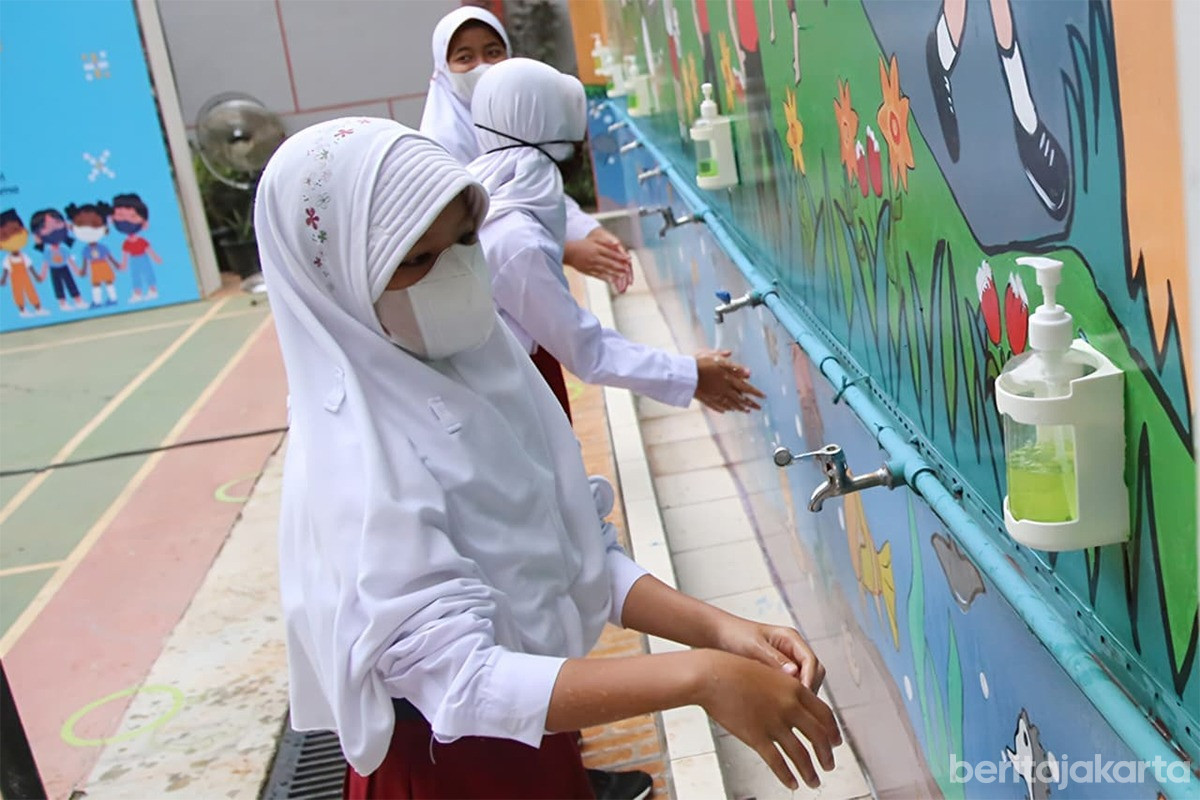 Dinkes DKI pola hidup bersih dan sehat 