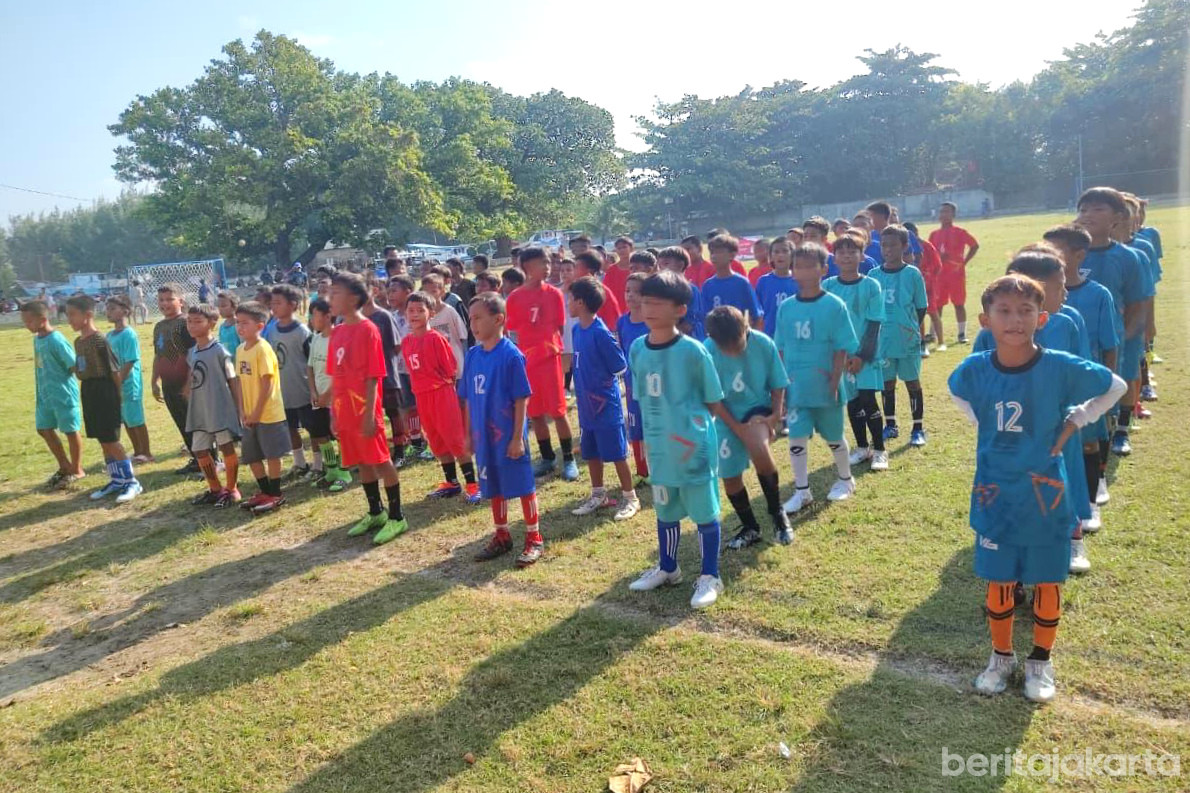 Tim festival sepak bola pelajar 