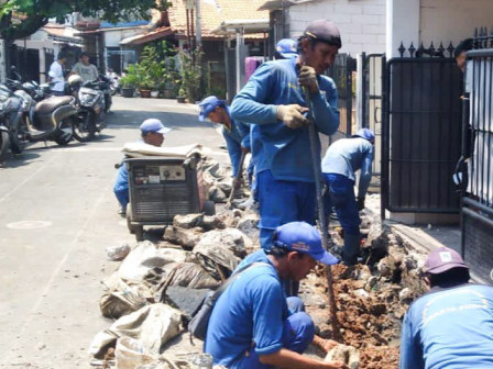 Normalisasi Saluran Cempaka Warna Capai 100 Meter 