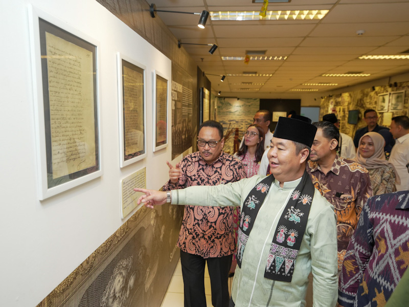 Pj Gubernur DKI Berkunjung ke Gedung ANRI Menyusuri Perjalanan Sejarah Jakarta