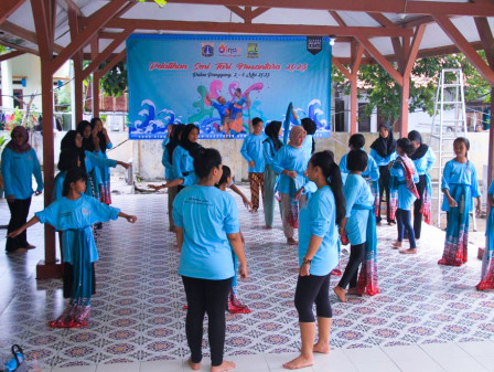 Pelatihan Tari Nusantara di Kepulauan Seribu