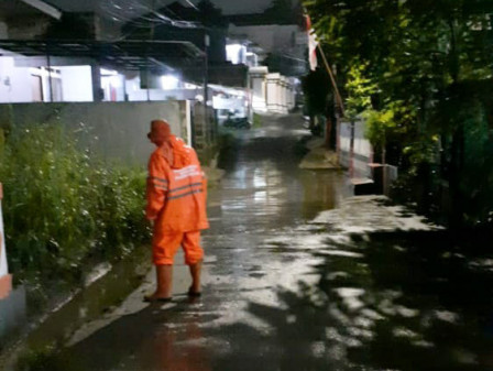 Hujan Reda, Genangan di Jalan H. Mat Hasan Surut 