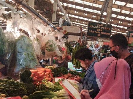 Sudin KPKP Jakut Gelar Pengawasan Pangan di Lima Pasar