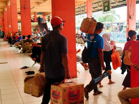 Jelang Nataru, Pemudik di Terminal Kampung Rambutan Mulai Meningkat 