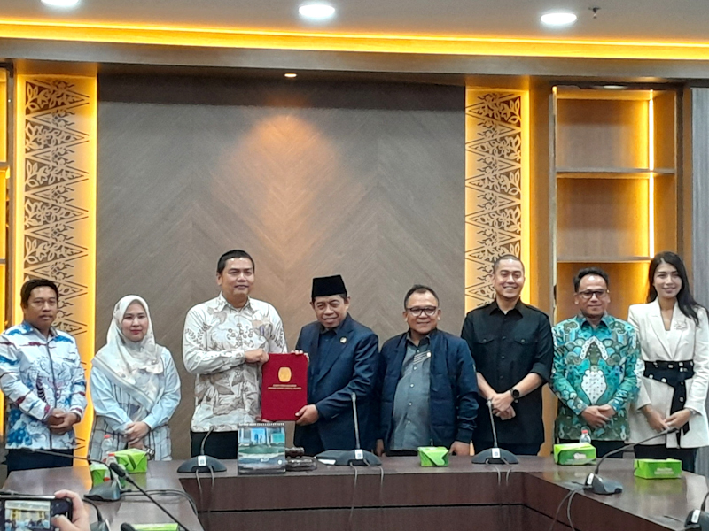 DPRD DKI Terima Berkas Usulan Pengesahan Gubernur dan Wagub Terpilih