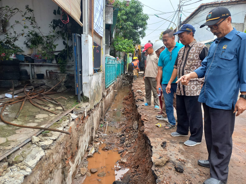 SDA Jaktim Bangun Saluran Air Sepanjang 597 Meter di Pondok Bam