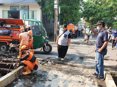 Hadapi Musim Hujan, Kampung Tangguh Bencana dan Tim Siaga Bencana Banjir Dibentuk di Semper Barat