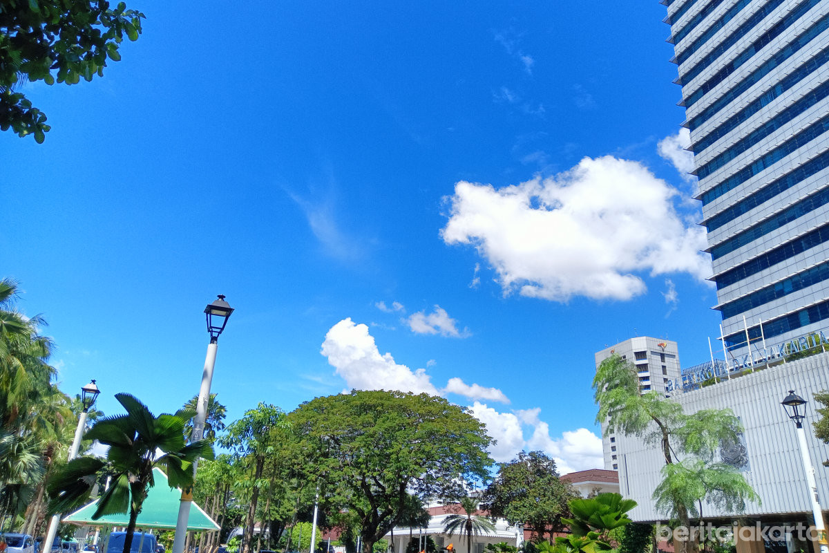 Jakarta Cerah Hingga Hujan Ringan Hari Ini 