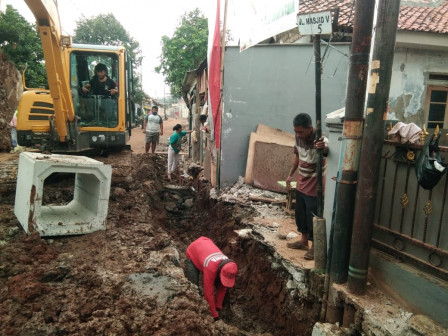 Sudin SDA Jaktim Bangun Saluran Air di Tujuh Lokasi