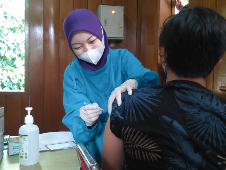 Puskesmas Kecamatan Jagakarsa Buka Sentra Vaksin COVID-19 di Setu Babakan