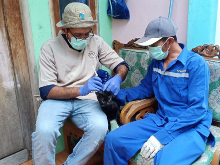  Vaksinasi HPR Digelar Sudin KPKP di Pulau Tidung 