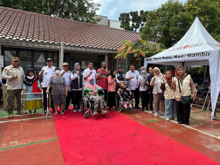  35 Alat Bantu Fisik Didistribusikan di RPTRA Melati