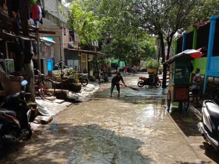 Genangan di Petamburan Berangsur Surut