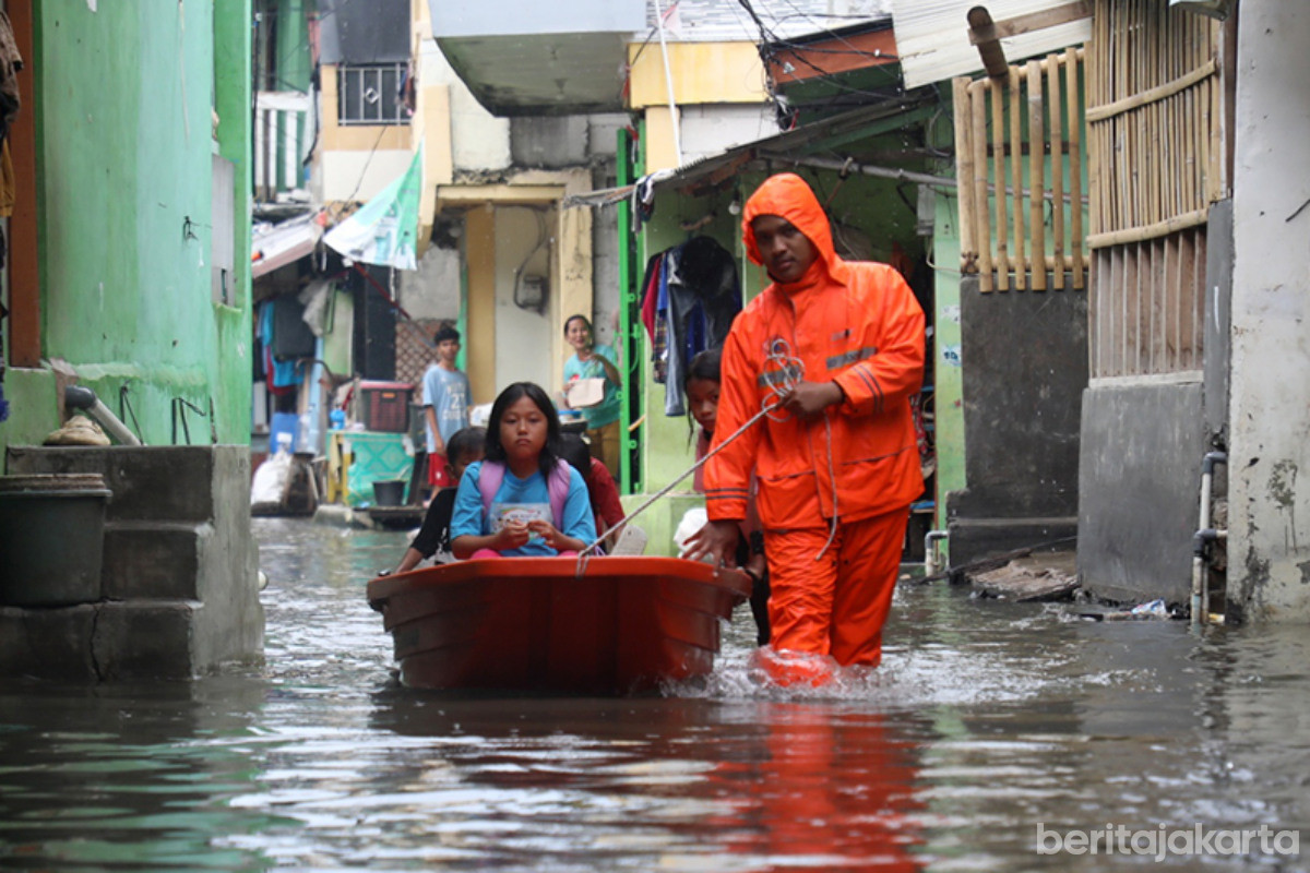 BPBD DKI Imbau Warga Pesisir Waspada Banjir Rob 