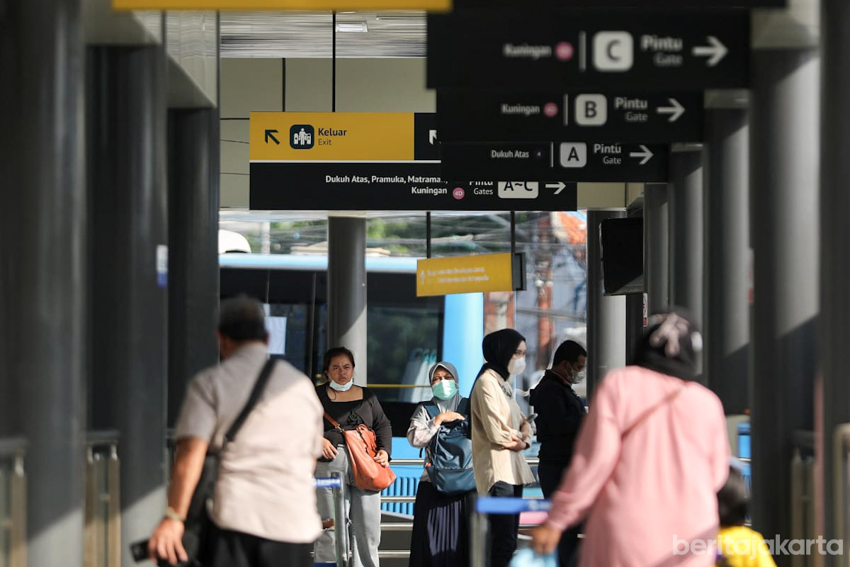 Penumpang Transjakarta 
