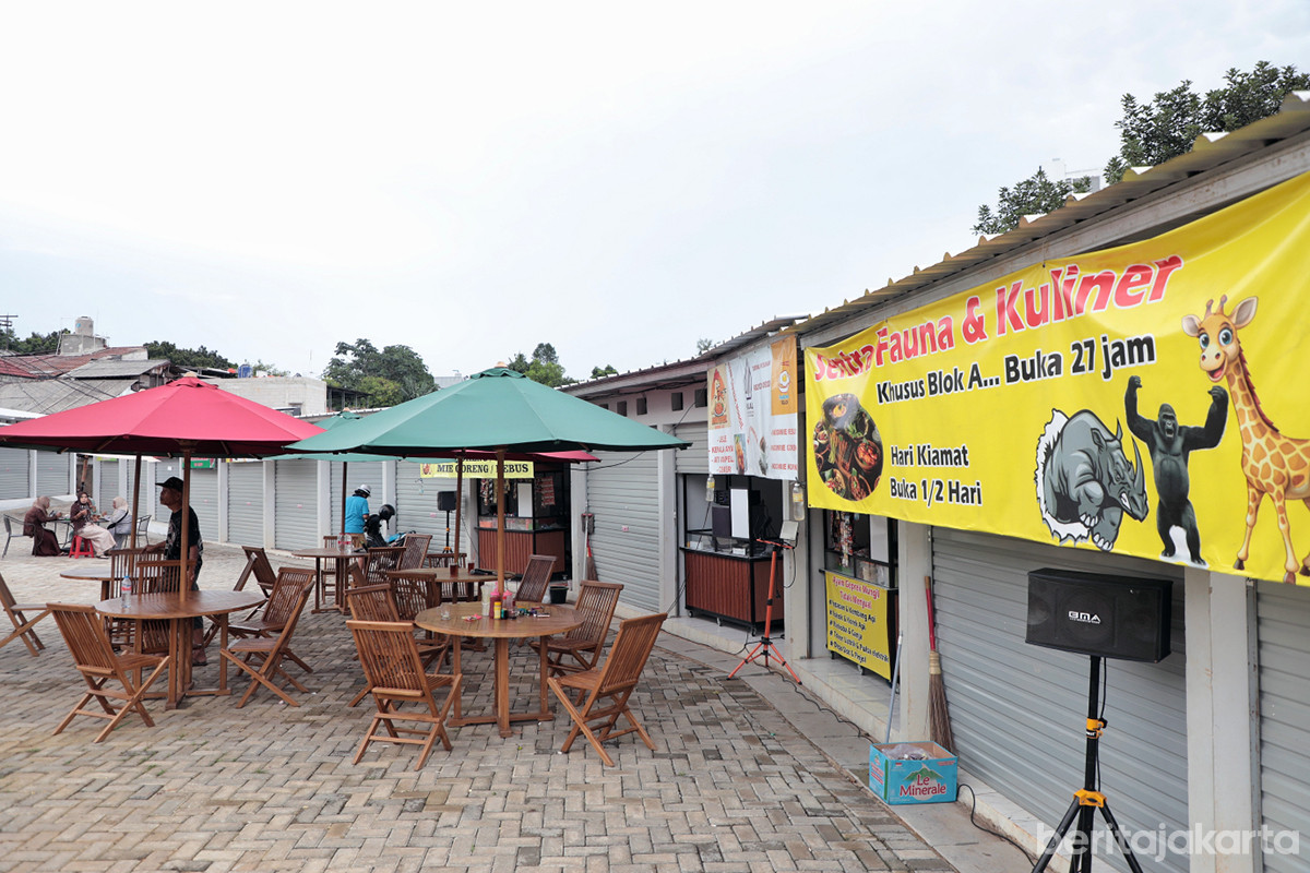 Pedagang Sentra Fauna dan Kuliner Lenteng Agung mulai berjualan