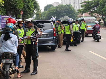 Samsat Jaksel Gelar Razia di Jalan Taman Makam Pahlawan
