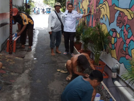 Pemukiman Penduduk di Jembatan Lima Disulap Jadi Kampung Warna-Warni	