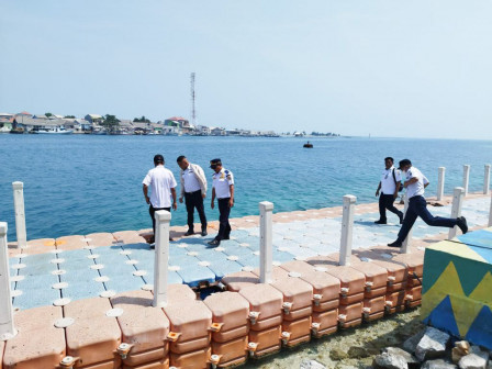 Dermaga Apung di Pulau Karya Dioperasikan 