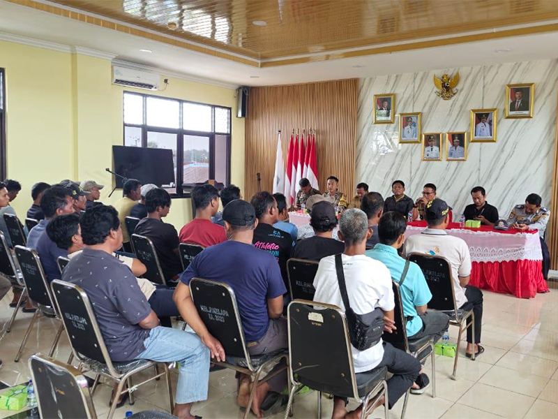  Sudin KPKP Kepulauan Seribu Serap Aspirasi Nelayan Pulau Kelapa