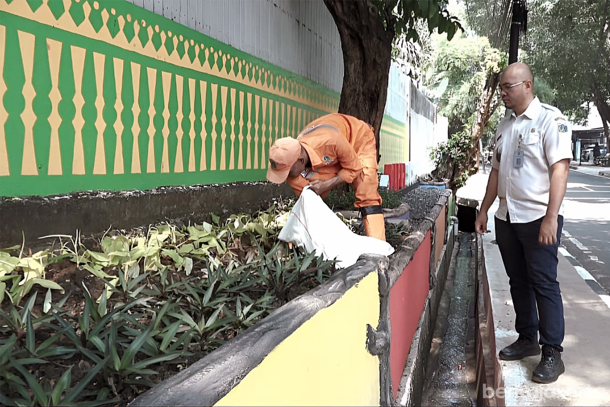 Penataan kawasan di Jalan Taman Wijaya Kusuma