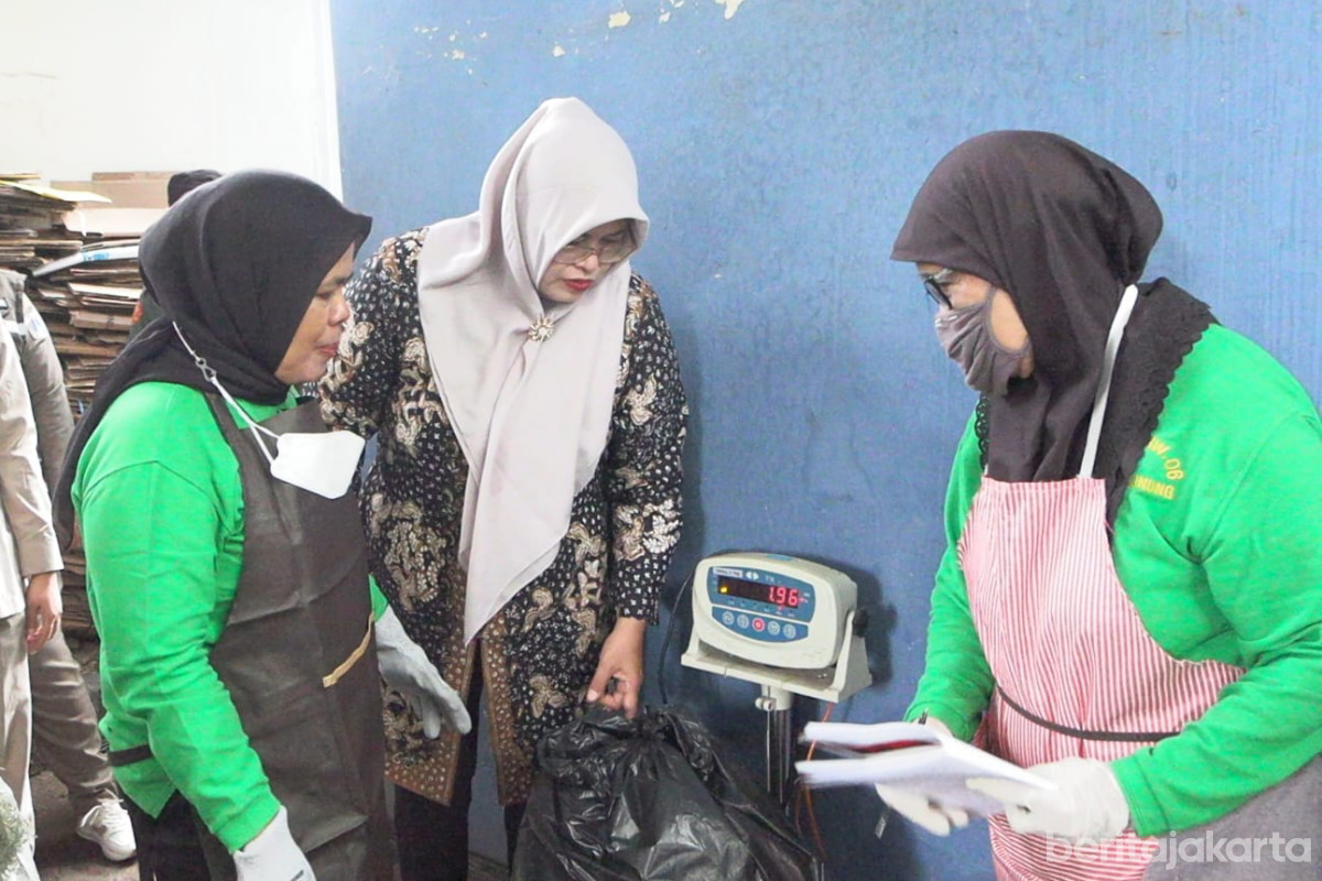 Bank Sampah Sejahtera RW 06 Gunung Efektif Kelola Sampah Jadi Cuan