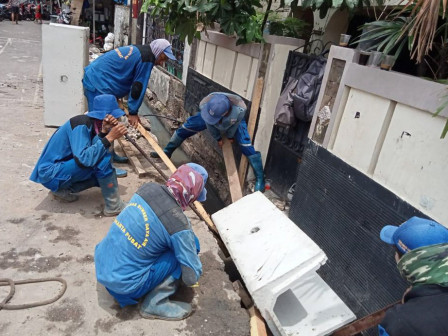 Normalisasi Saluran Air di Jalan Matraman Dalam II