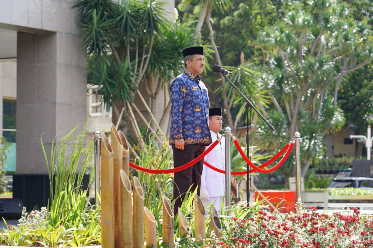 Anwar Minta Jajarannya Memiliki Semangat Juang Dalam Memberikan Pelayanan 