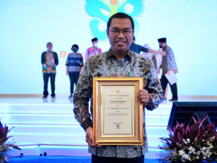 Transjakarta Raih Penghargaan Pastika Upasana Adhikara dari Kementerian Kesehatan