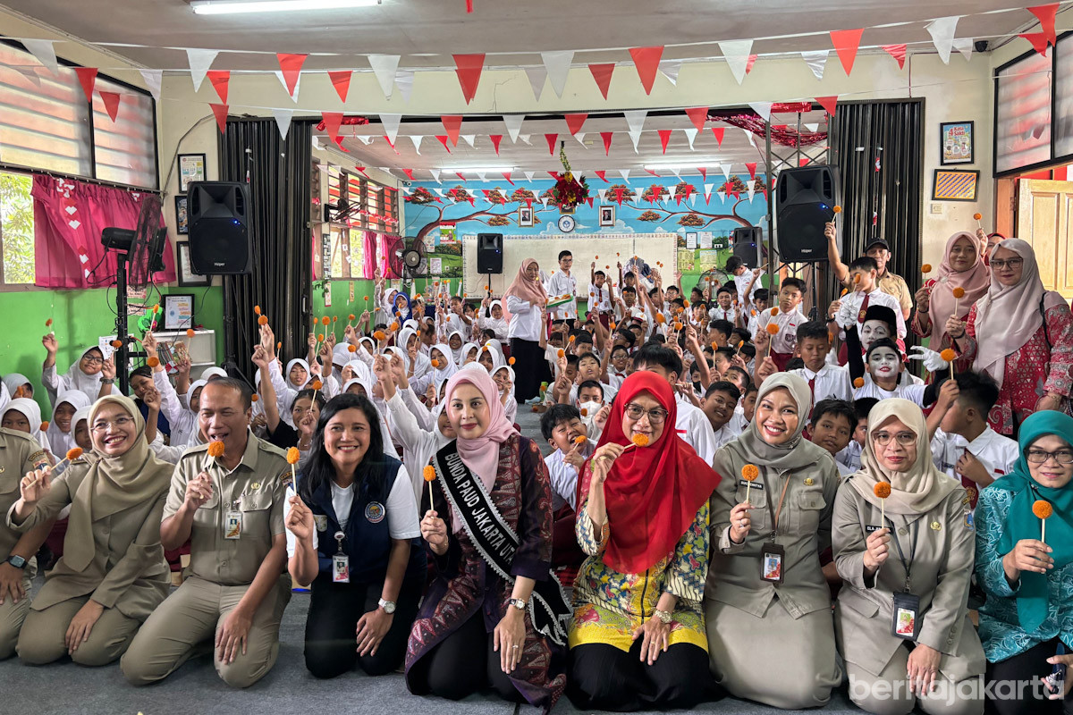 Murid SDN, Kelapa Gading, Makan Ikan 